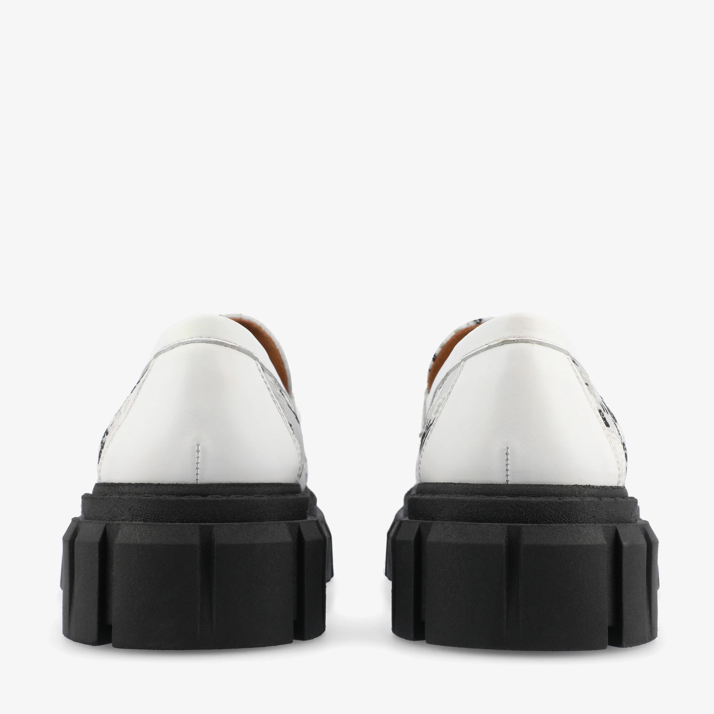 The Flora Women's Loafer in Eden Blanc - Image 4