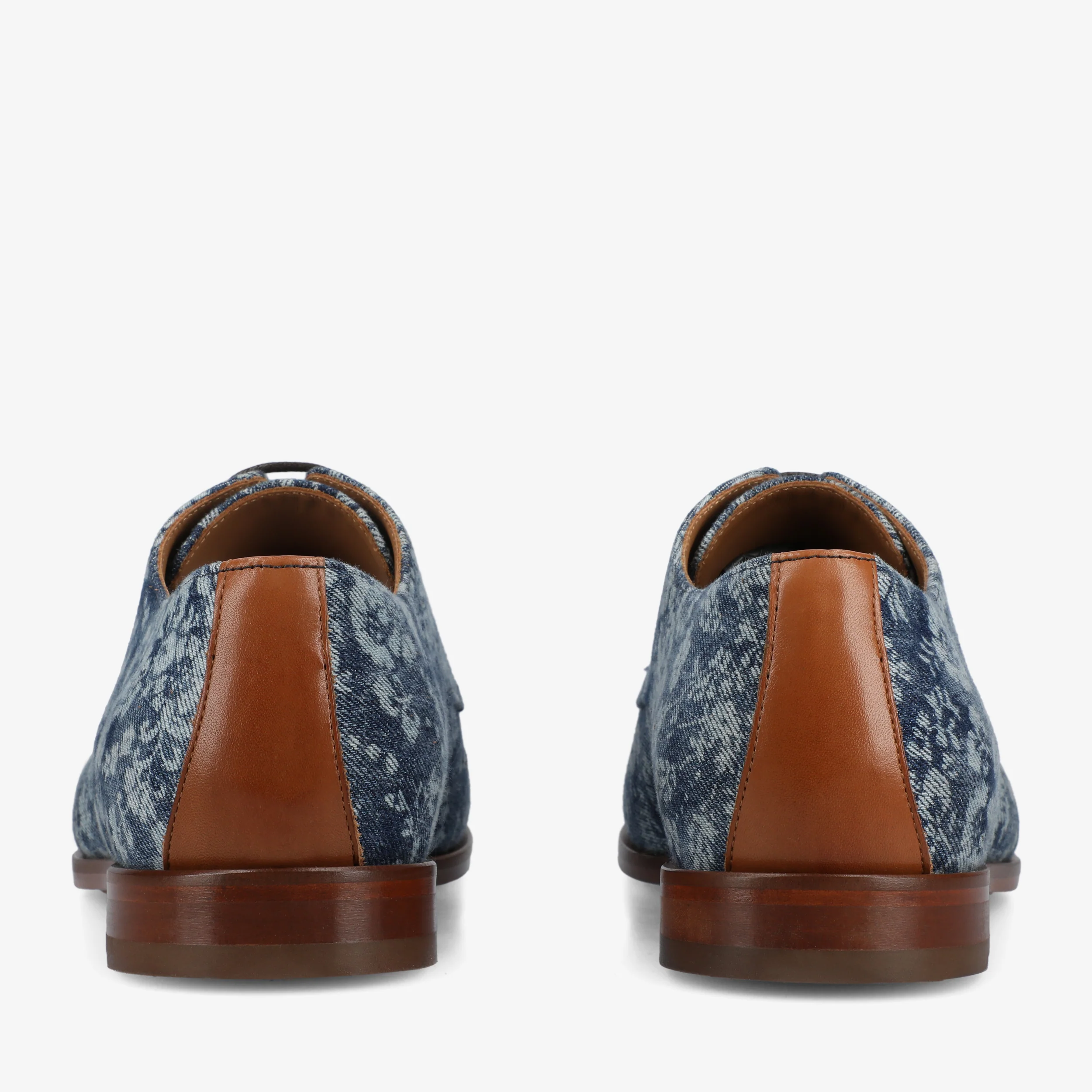 The Jack Oxford Shoe in Washed Denim Floral - Image 7